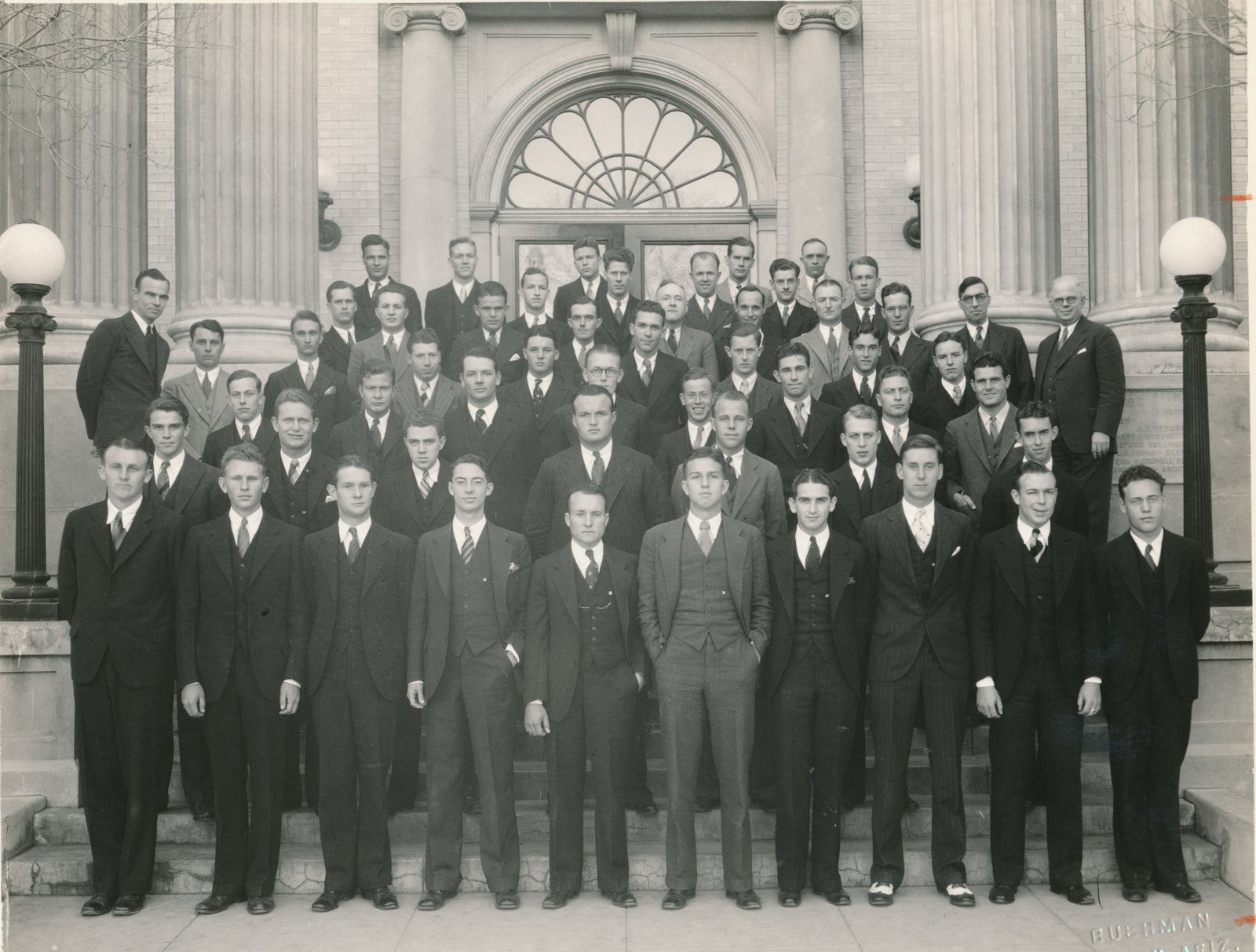Epsilon Alpha alumni and actives, 1932