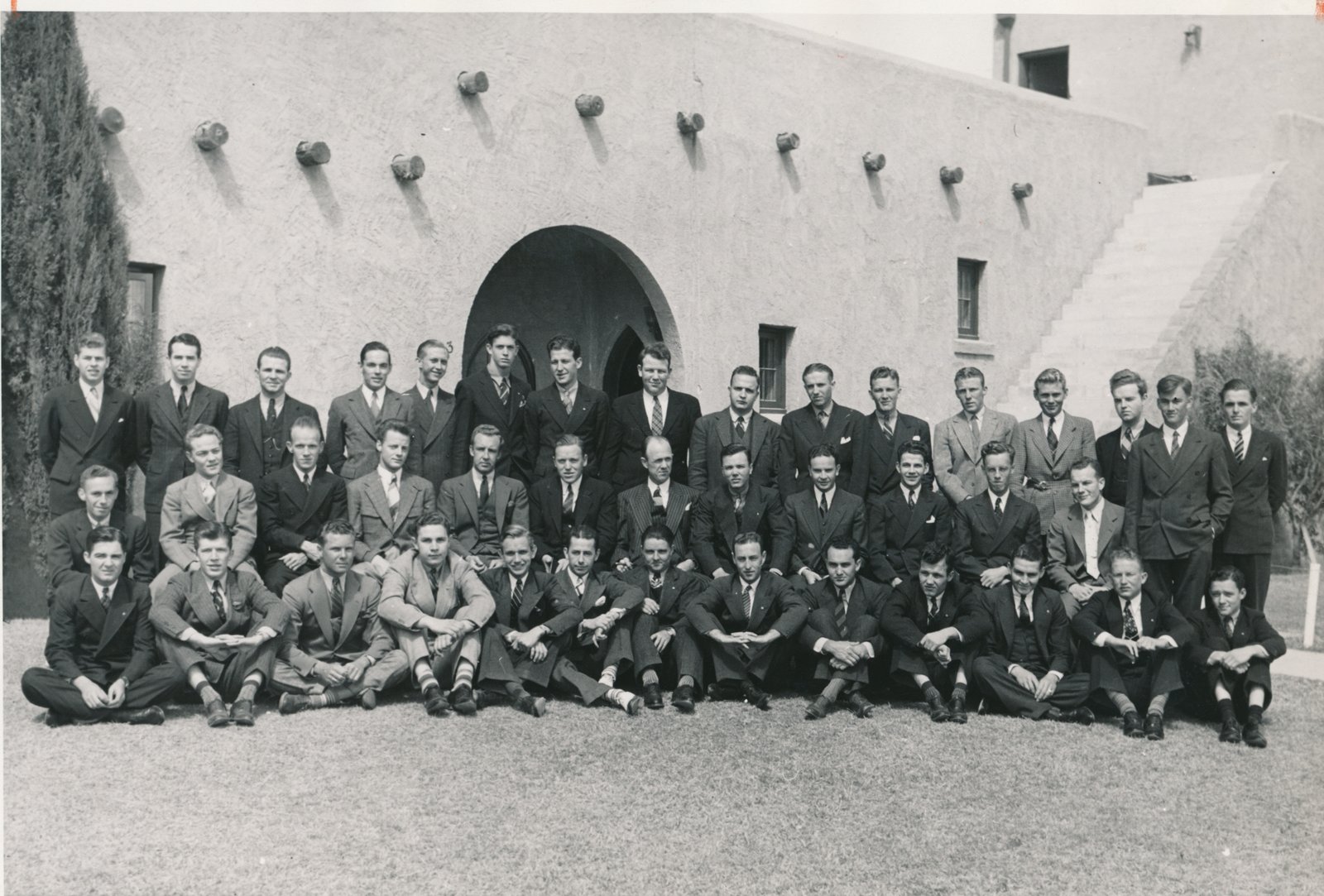 Epsilon Alpha actives and alumni, 1938
